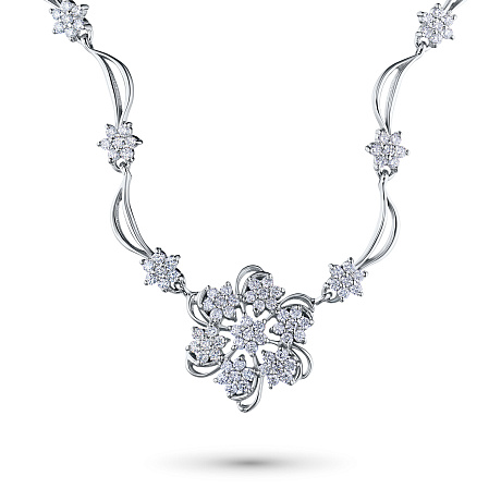 Колье из белого золота с бриллиантами