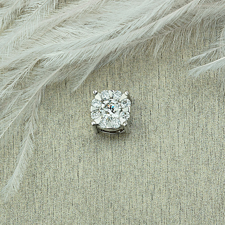 Подвеска из комбинированного золота с бриллиантами