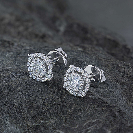 Пусеты из комбинированного золота с бриллиантами