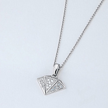 Подвеска из комбинированного золота с бриллиантами