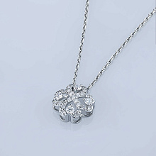 Классическая подвеска из серебра c бриллиантами