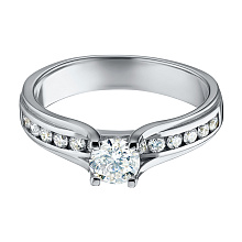 Кольцо из комбинированного золота с бриллиантами