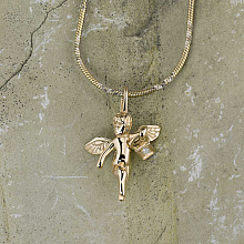 Подвеска из желтого золота с бриллиантом