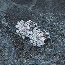 Пусеты из белого золота c бриллиантами