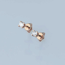 Пусеты из красного золота с бриллиантом