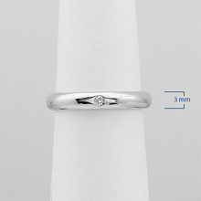 Кольцо из белого золота с бриллиантом