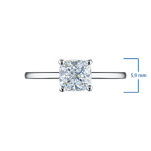 Помолвочное кольцо из белого золота с бриллиантом