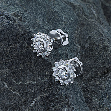 Пусеты из белого золота c бриллиантами