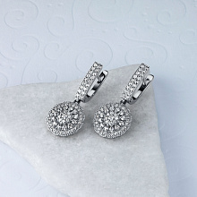 Серьги из белого золота c бриллиантами